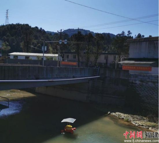 “5G智能河長(zhǎng)助手”正在工作。