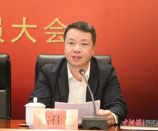 寧德市民政局局長陳仕嵩講話。 林榕生 攝