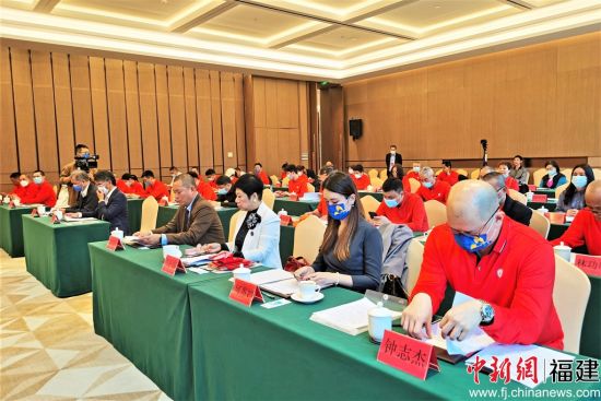 寧德市臺灣同胞投資企業(yè)協(xié)會第三屆第一次會員大會現(xiàn)場。 林榕生 攝