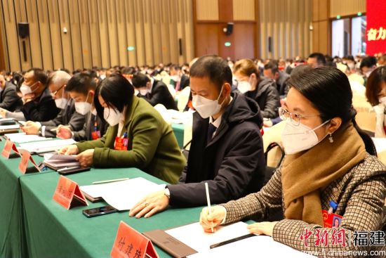 寧德市五屆人大二次會(huì)議第二次全體會(huì)議現(xiàn)場(chǎng)。吳允杰 攝